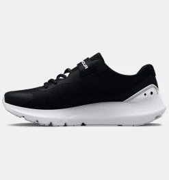 Outlet Under Armour Scarpe Da Corsa Pre-School Ua Surge 3 Ac Da Ragazzo Black / White - 001