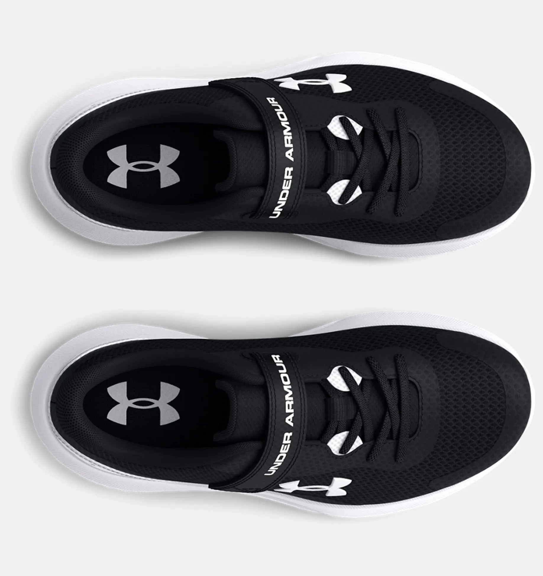 Outlet Under Armour Scarpe Da Corsa Pre-School Ua Surge 3 Ac Da Ragazzo Black / White - 001
