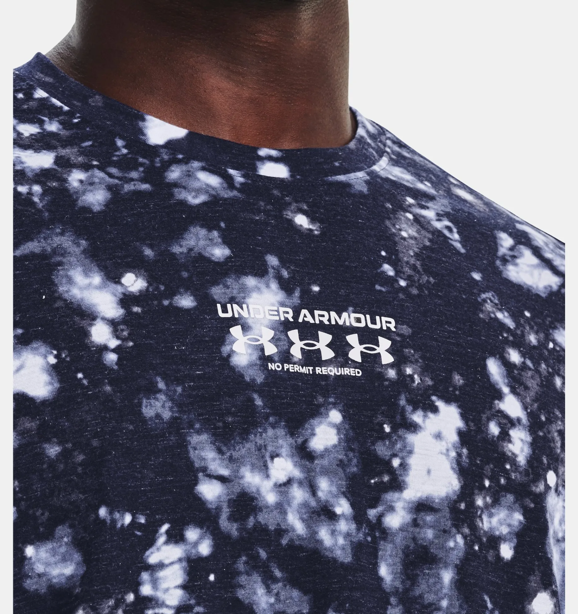 Best Sale Under Armour T-Shirt Ua Breeze Trail Da Uomo White / Midnight Navy - 100